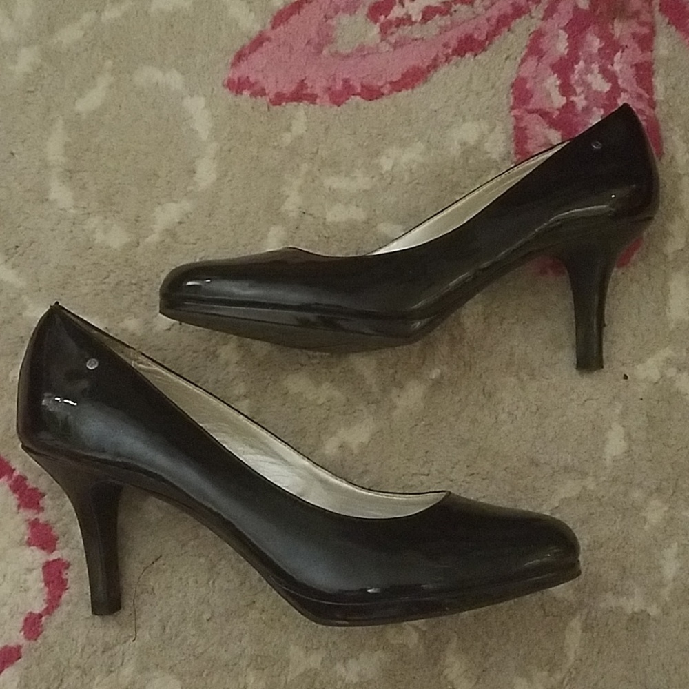 Aigner Black Patent Heels